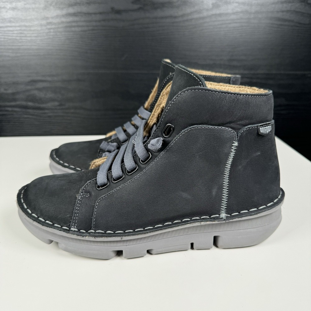 On Foot Ankle Boot Womens Dark Gray Suede Size 38 US 7.5 - Made in Spain